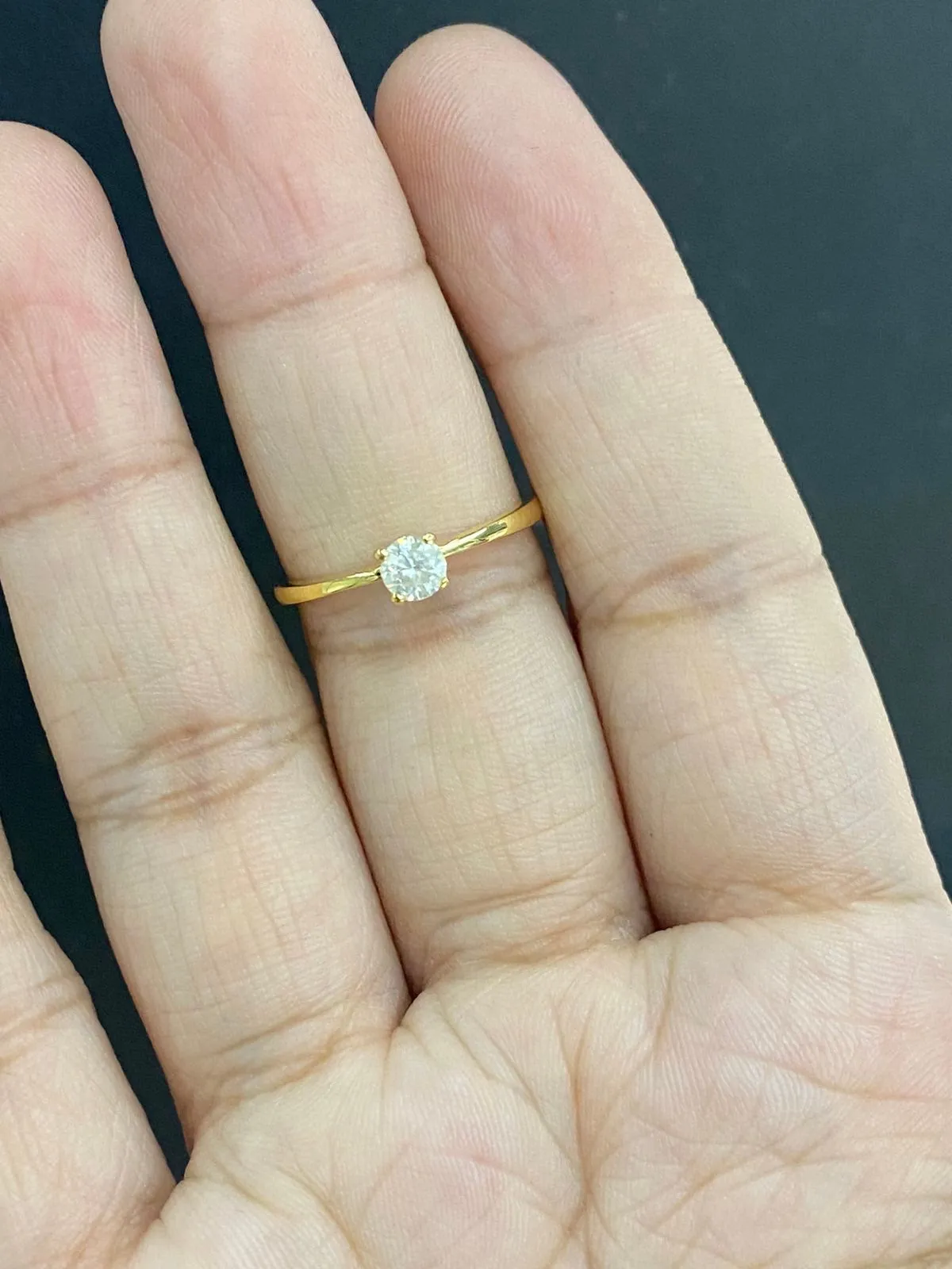 .20-.30 CT Round Diamond Engagement Ring