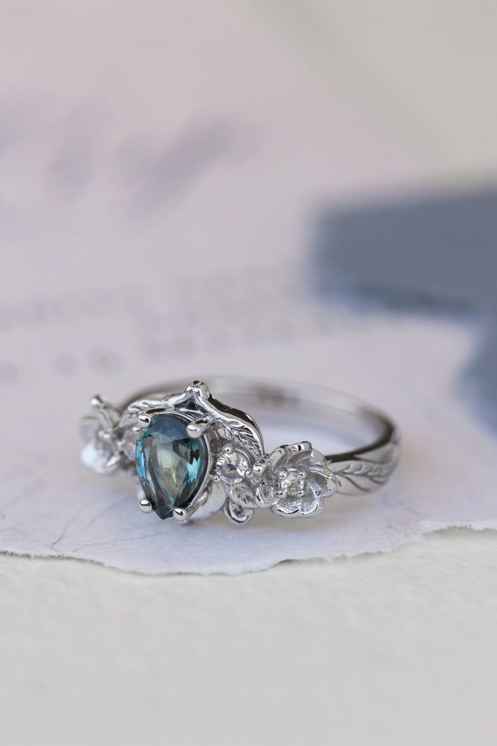 Bi-color sapphire engagement ring set, unique flower style bridal ring set / Adelina