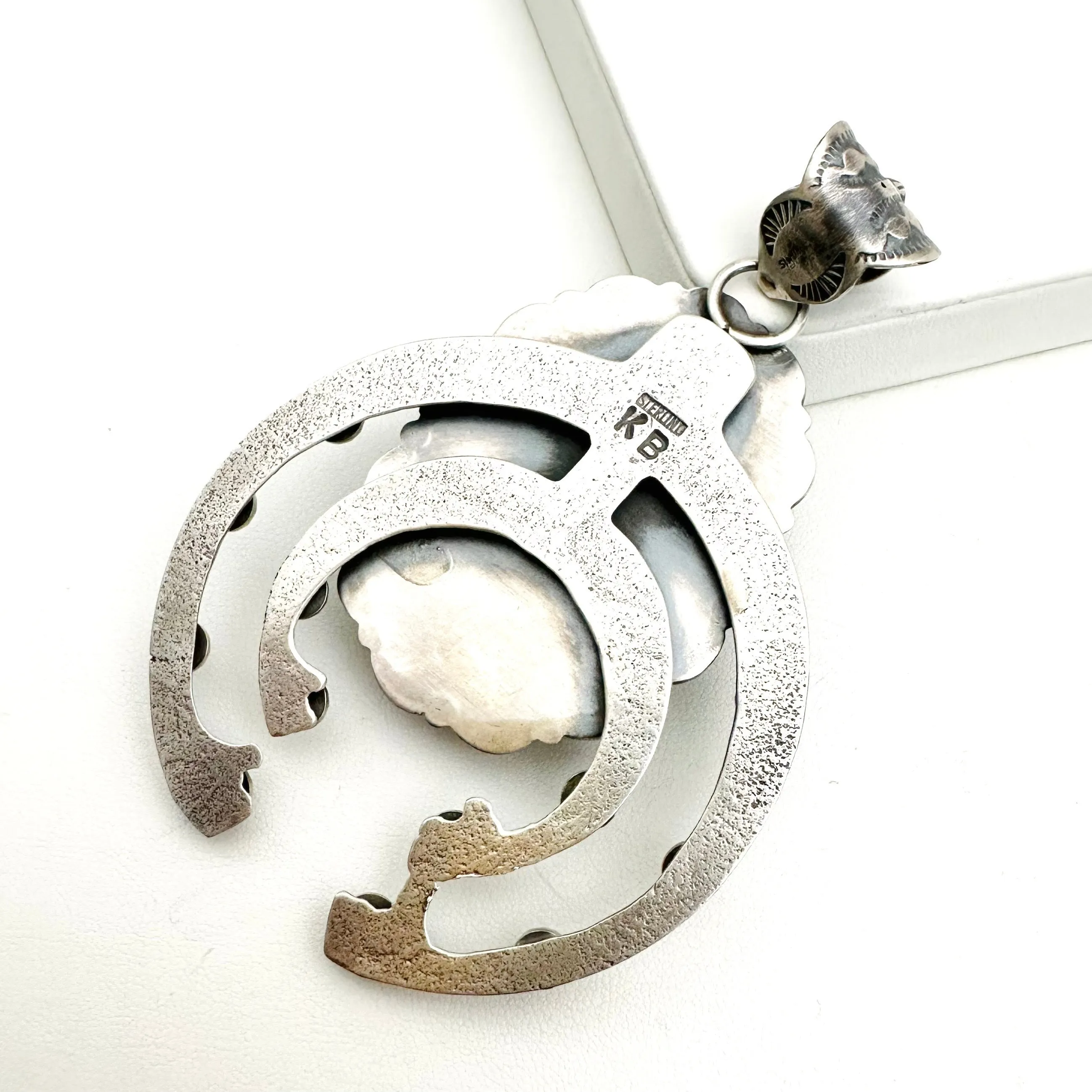 Boulder Ribbon Naja Pendant - K.B.