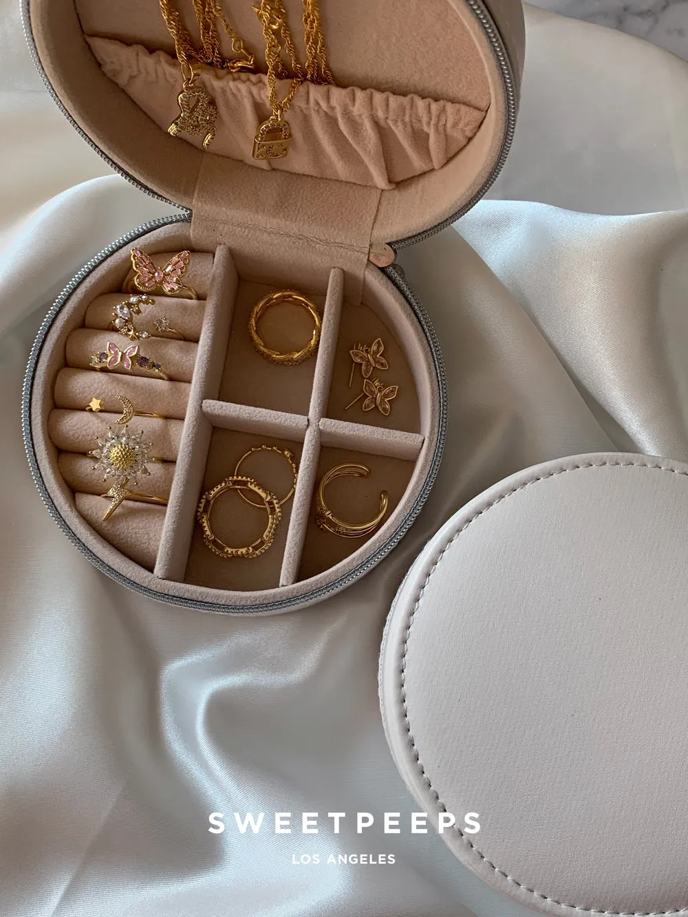 Circle Jewelry Case