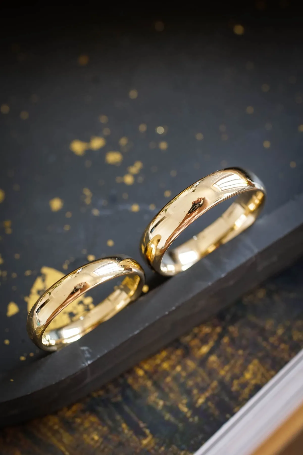 Extra thick classic gold wedding band, comfort fit ring, 5 mm width
