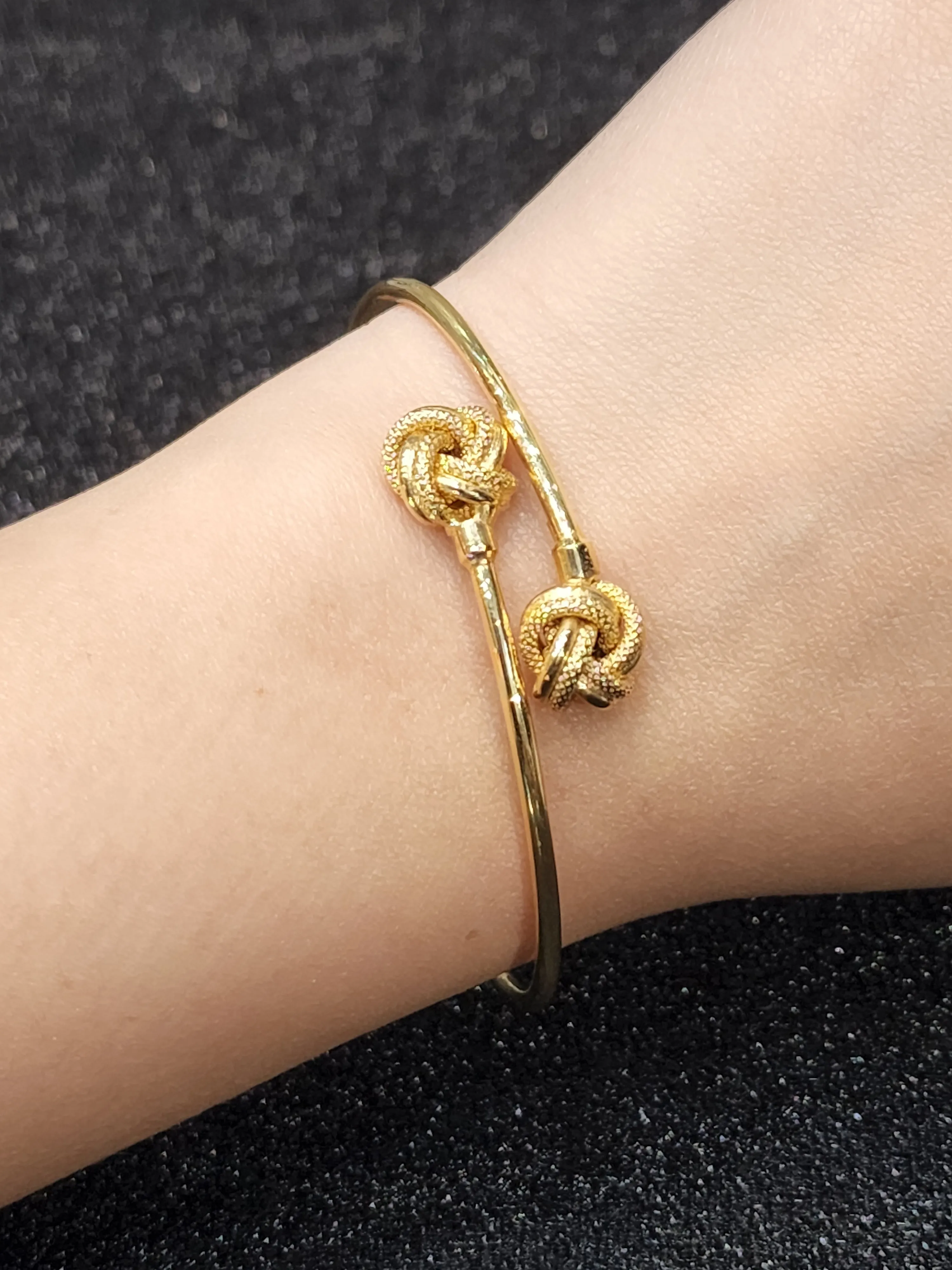 #GOLD2024 | 18K Golden Knot Bracelet