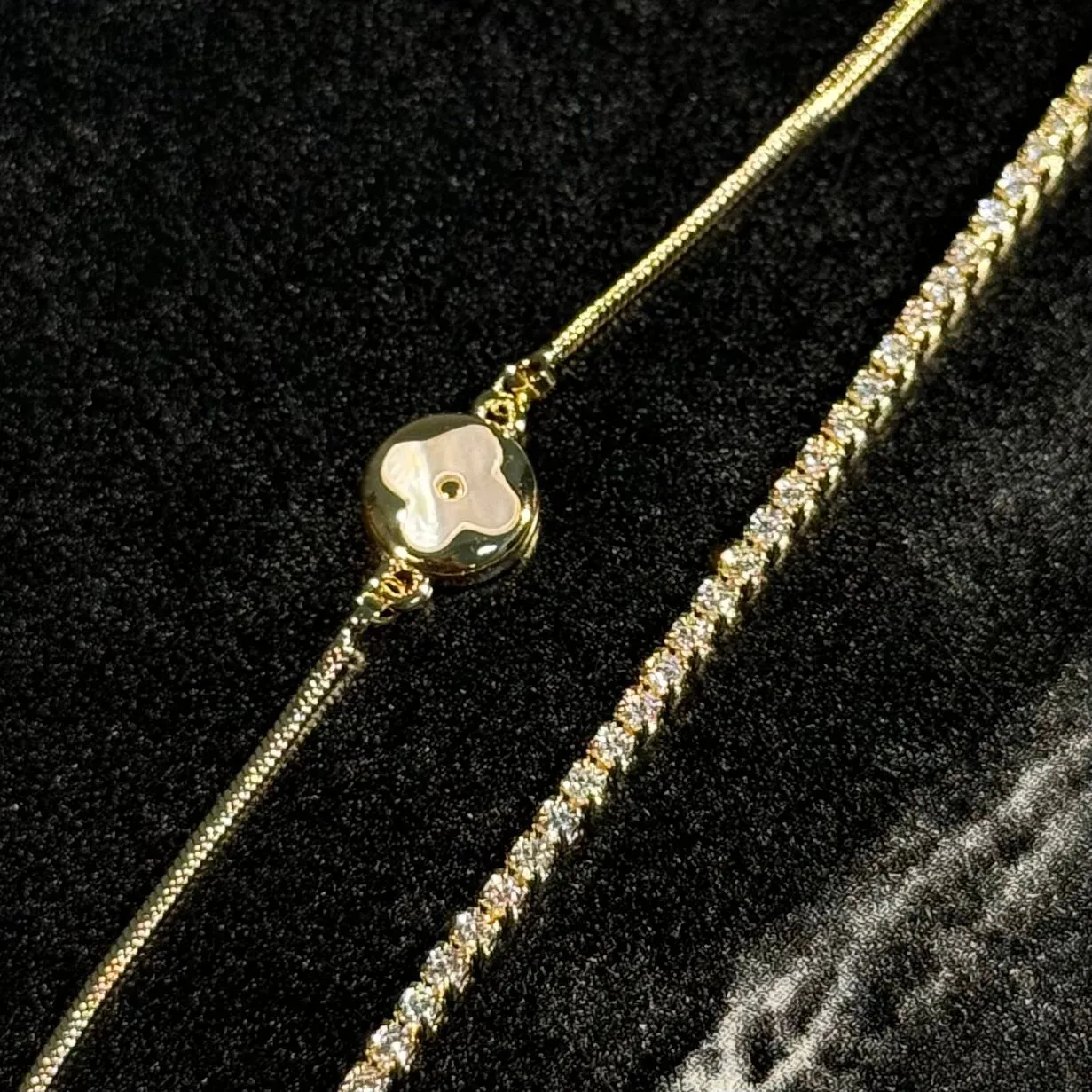Hayasi bracelet