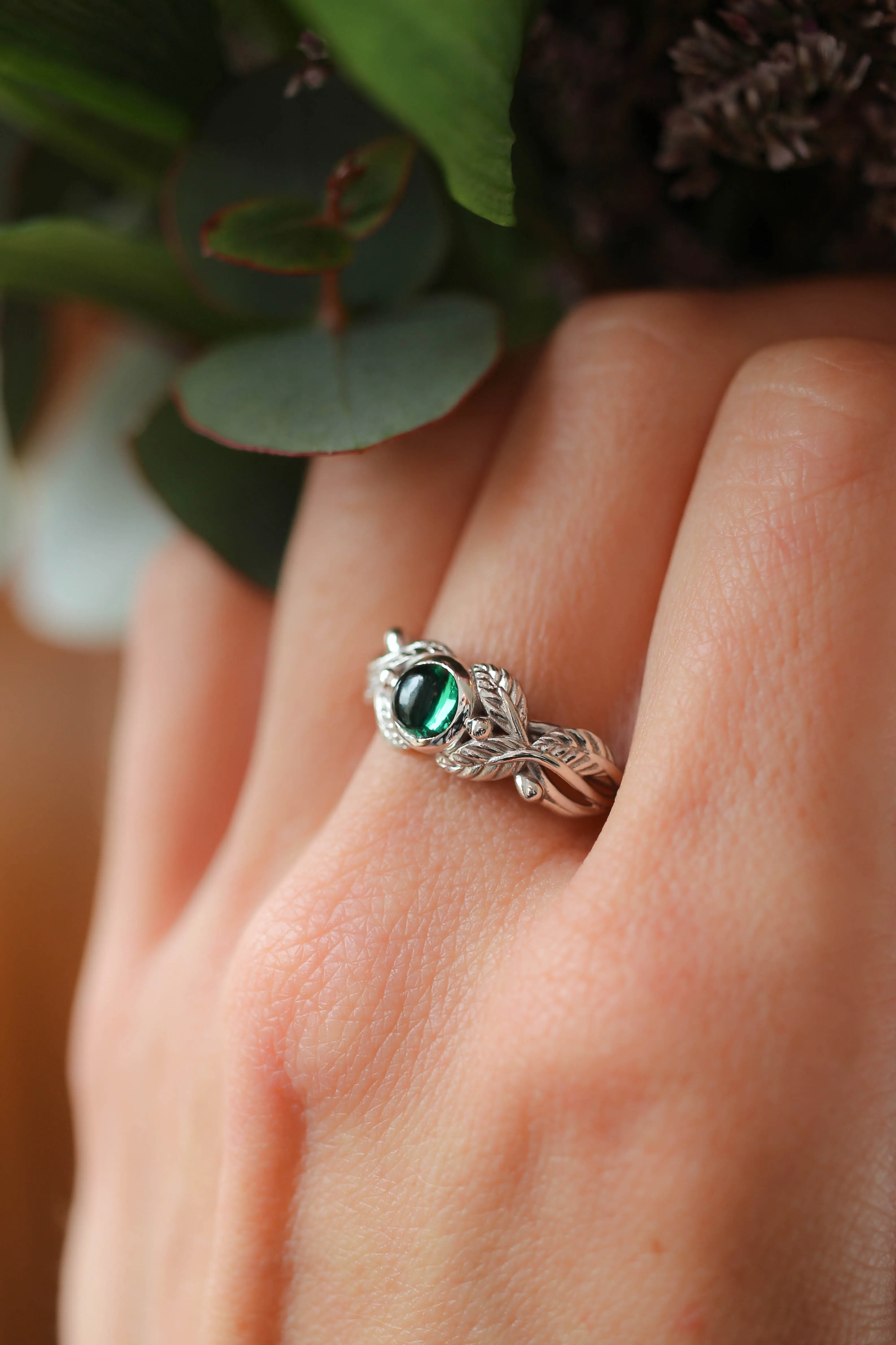 Lab emerald engagement ring / Cornus, round cabochon