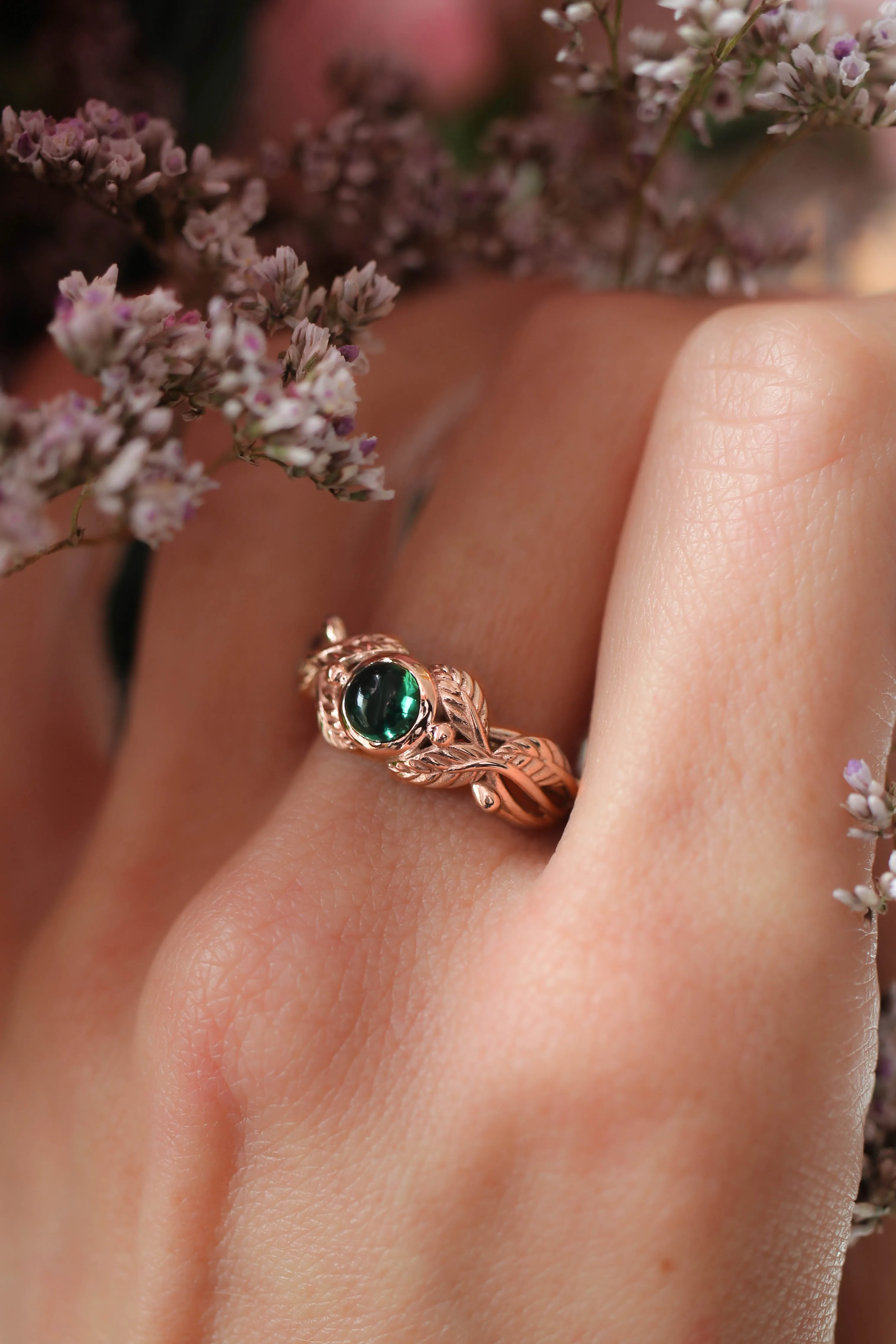Lab emerald engagement ring / Cornus, round cabochon