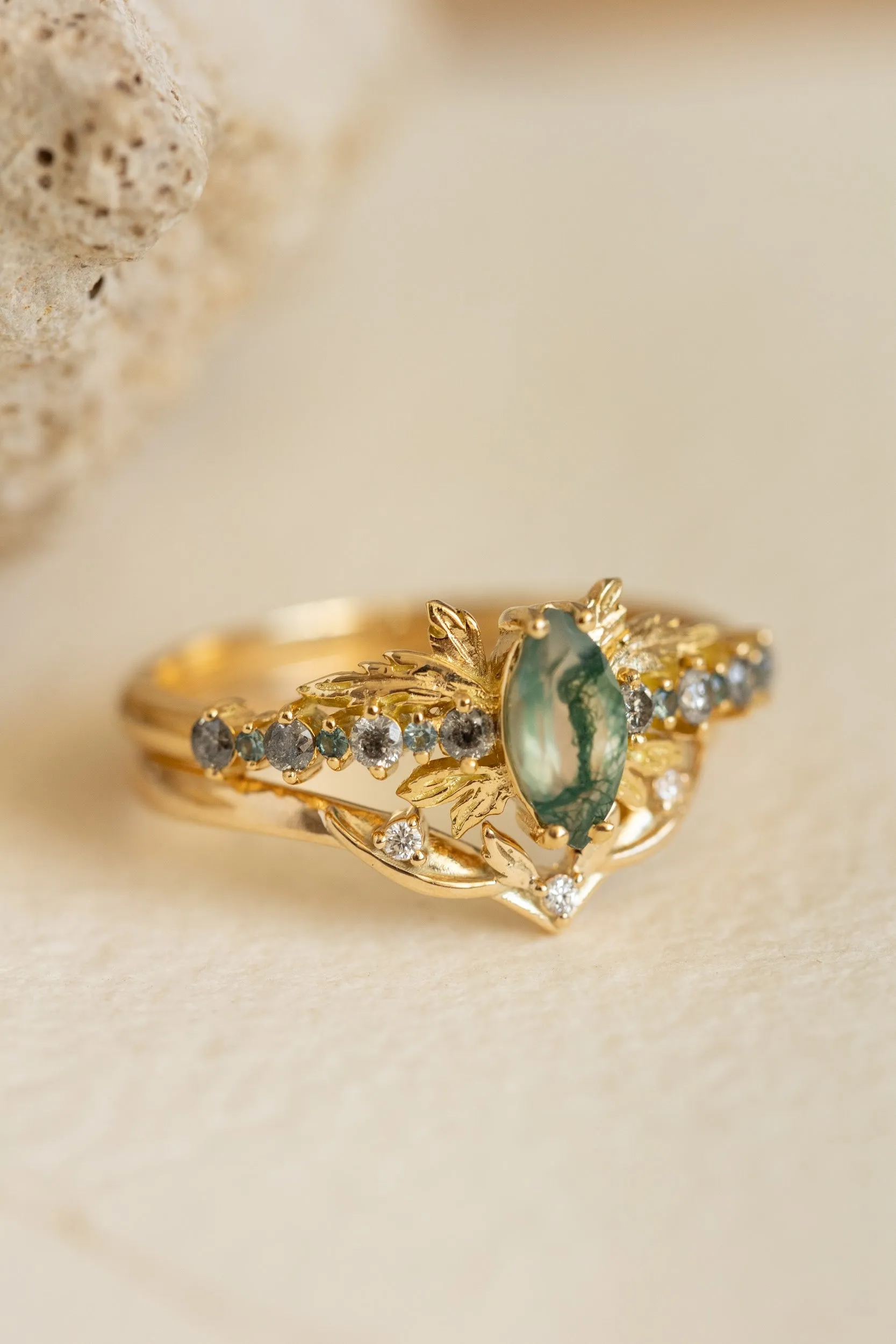 Marquise moss agate bridal ring set with salt&pepper diamonds and teal sapphires / Verbena