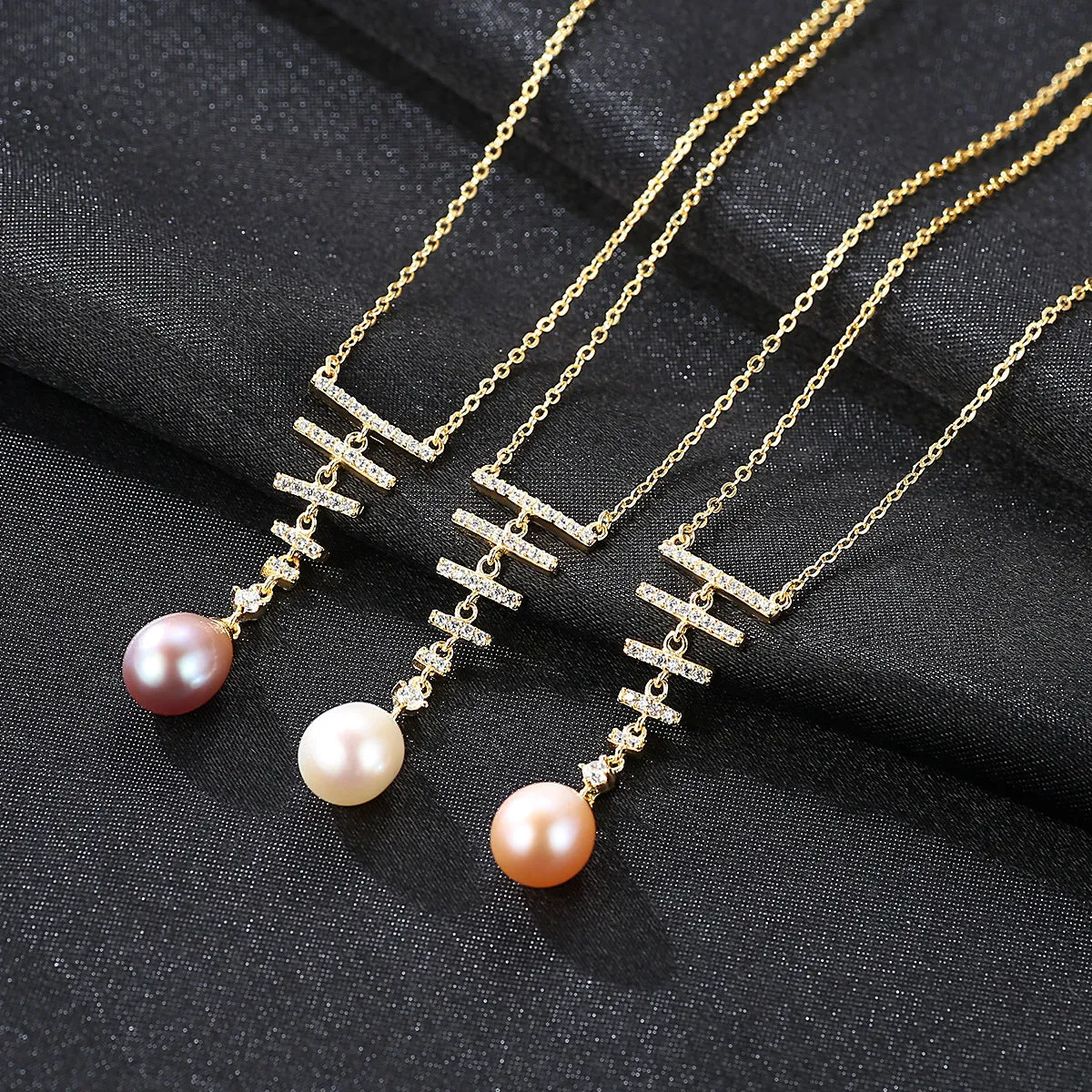 Silver Zirconia Pendant Freshwater Pearl Necklace